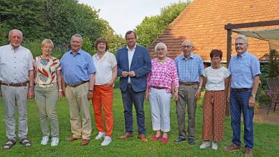 v. l.: Josef Mller mit Frau Sigrid, Franz Benediek, Christa Lamping, CDU-Stadtverbandsvors. und stellv. Brgermeister Philip Wilming, Maria und Gottfried Grieshop, Maria und Otto Rauert.
