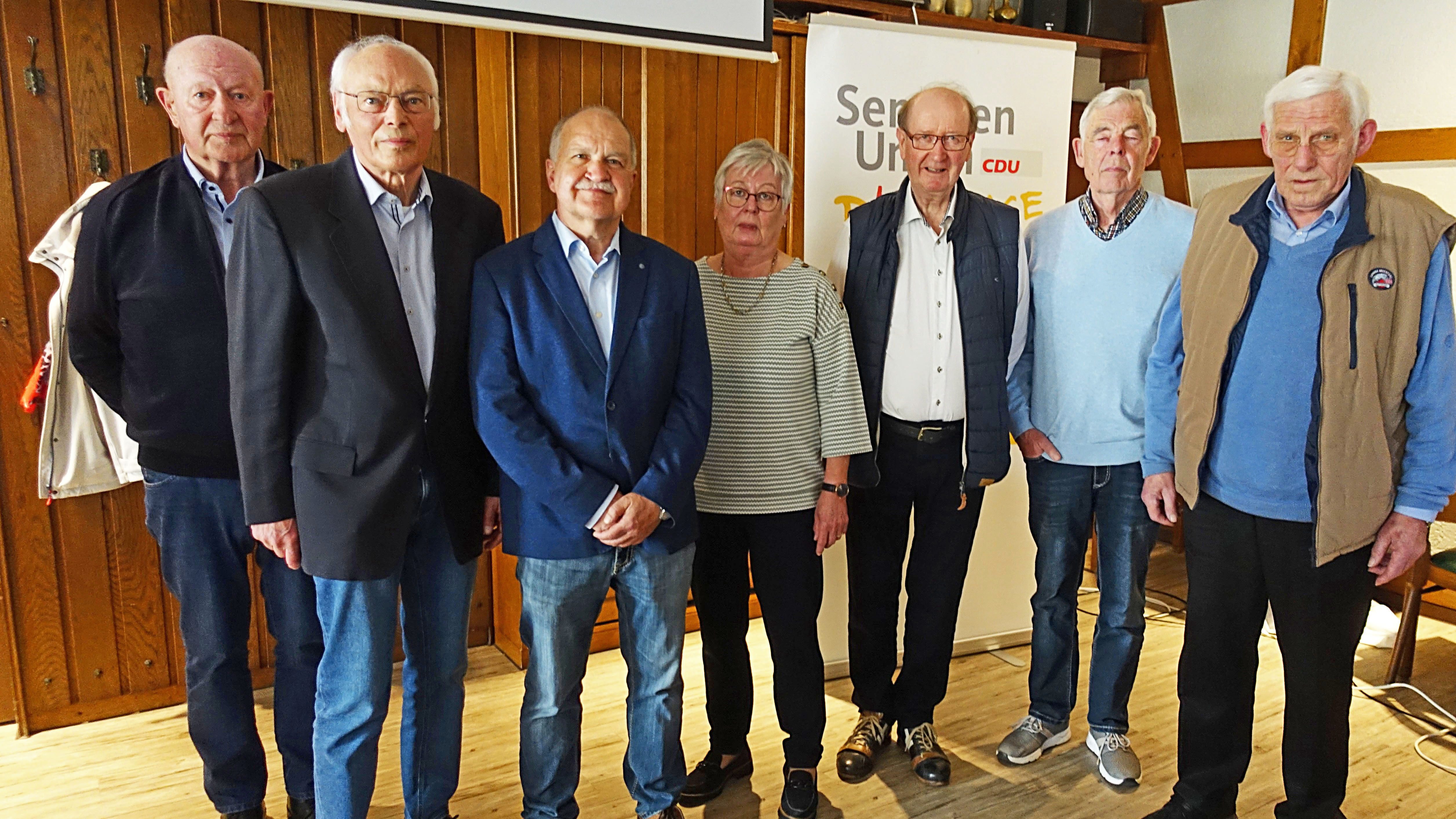 v. links: Gisbert Ddtmann, Hans Hoymann, Ludger Baumann, Marianne Albers, Hans-Werner Engel, Helmut Httig, Hermann Nordmann