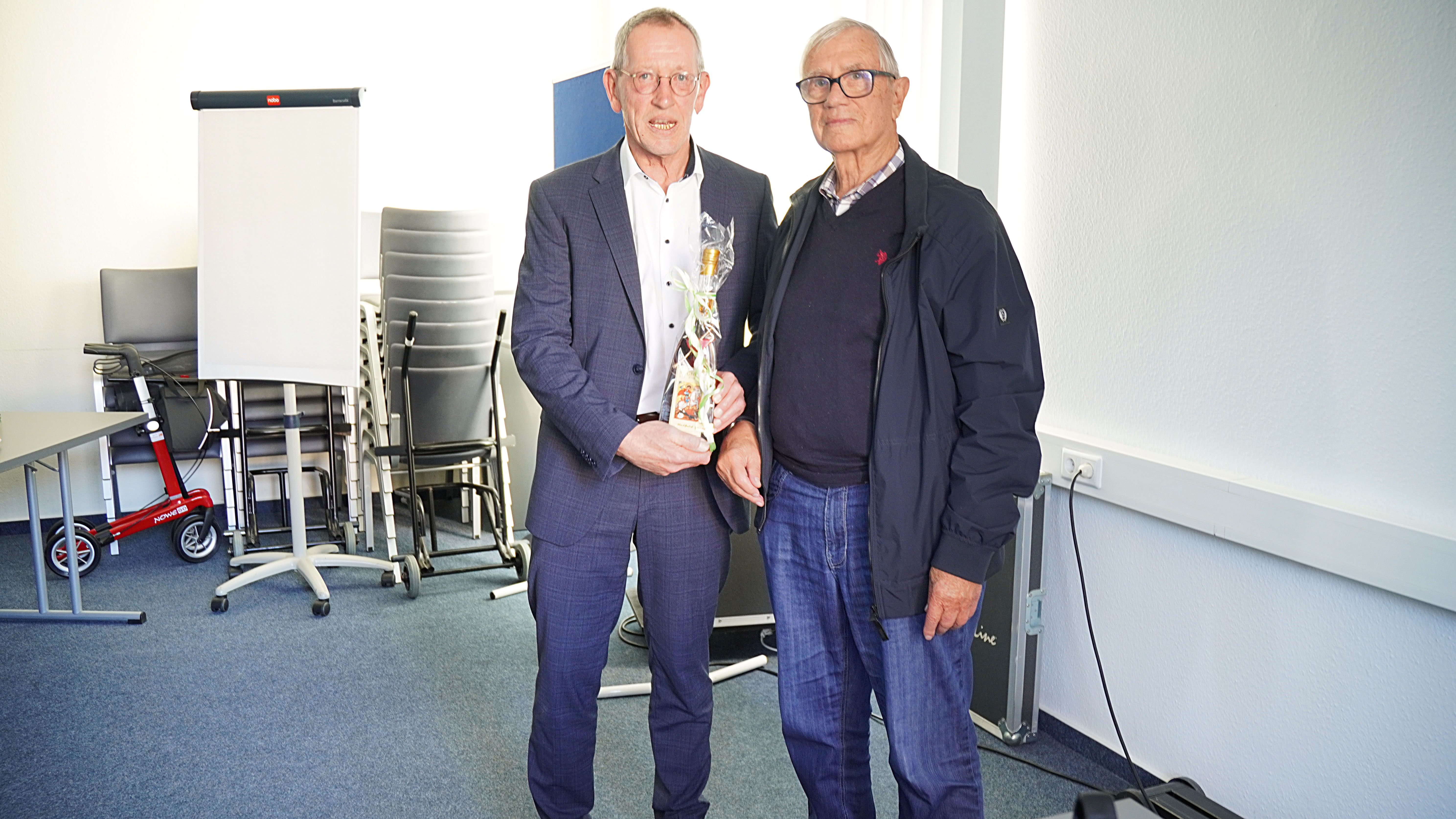 links: Aloys Muhle, Geschftsfhrer - Dipl.-Krankenhausbetriebswirt (VKD)
rechts: Gnter Meyer, stellv. Vorsitzender der Senioren-Union Vechta